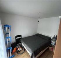 2 Zimmer Wohnung und Denkendorf