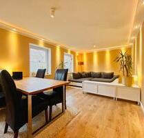 Modern möblierte 2-Zimmer-Wohnung mit Stellplatz im Vogelviertel - Neubrandenburg Datzeberg