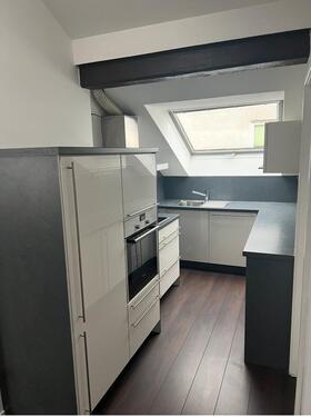 Foto - WÖLLSTADT - Gemütliche 2-Zimmer DG-Wohnung mit EBK