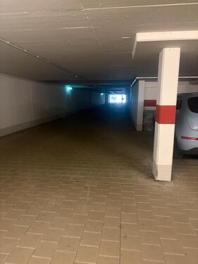 Foto - Tiefgaragenplatz zu vermieten ab 1.2.2026 oder früher