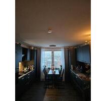 Gepflegte 2-Zimmer-OG-Maisonette-Wohnung mit Balkon im Zentrum - Esens