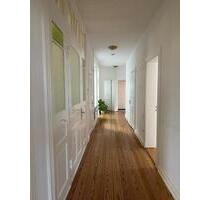 4-Zimmer Wohnung mit Balkon-renoviert, Zentral - Kiel Blücherplatz