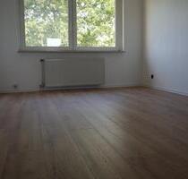 helle 3-Raum-Wohnung, SP, Keller,neue Brennwerttherme,Trockenraum - Eisenberg