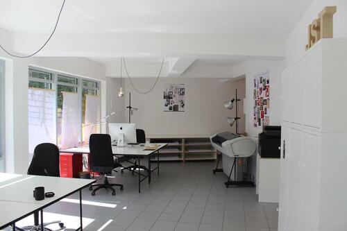 Foto - Helles Home-Office: Schreibtisch im Französischen Viertel, 247, 3 TageWoche