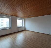 Anfragen NUR per E-Mail. Große 2-Zimmer Wohnung im 3.OG in der Nahe Lloyd Gymnasium Bremerhaven.