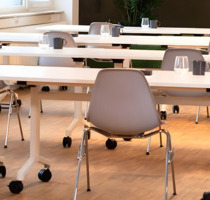 Fester Schreibtisch (FixDesk) – 247, All-in, modernes Büro – Nür - Nürnberg Gärten hinter der Veste