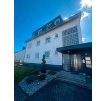 Idstein-Walsdorf: DG-Wohnung 108qm mit besonderem Charme