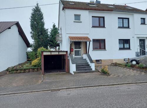 Foto - Einfamilienhaus in Ludweiler mit großer Garten