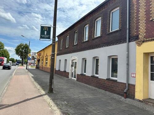 Foto - Helle 2-Raum Wohnung, 1. OG nähe OBI - Garten möglich
