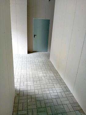 Foto - L1127: XXX-Lagerraum zu vermieten. Selbstlager, Selfstorage, Möbel-Garage, Storepark, Umzug Stellplatz-Möbel-Küche, Seecontainer, Lagercontainer, Storebox, Materiallager, Halle für Haus, Wohnung