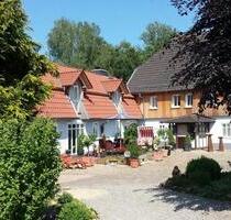 Haus - Wohnung auf denkmalgeschütztem Anwesen zu vermieten - Bad Zwesten