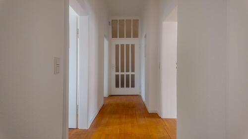 Foto - 4-ZKB Dachgeschosswohnung in zentraler Lage – geeignet für WG oder Paare