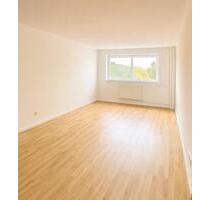 Moderne 2-Zimmer-Wohnung mit Balkon – Frisch Renoviert und Einzug - Offenbach am Main Buchrain
