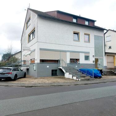 Foto - MFH mit 3 Einheiten & Entwicklungspotenzial in Hanau