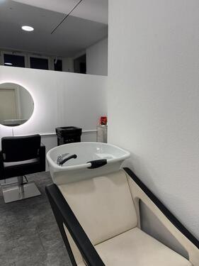 Foto - Arbeitsplatz Friseurmeister - 750,00&nbsp;EUR Kaltmiete, ca.&nbsp; 10,00&nbsp;m&sup2;