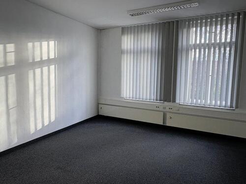 Foto - Zentral gelegene Bürofläche - 1.680,00&nbsp;EUR Kaltmiete, ca.&nbsp; 6,00&nbsp;m&sup2;