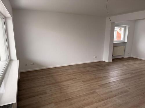 Foto - renovierte 3-Zimmer-Wohnung mit Balkon und EBK in Hofheim-Mitte