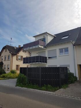 Foto - Moderne 3-Zimmerwohnung mit Terrasse und Garten in Friedingen