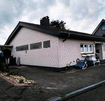 Haus in ruhiger Lage - 400.000,00 EUR Kaufpreis, in Schloß Holte-Stukenbrock (PLZ: 33758)