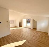 Zukunftssicheres Wohnen - Kernsanierte DG-Wohnung inkl. 1 Stpl. - Leinzell