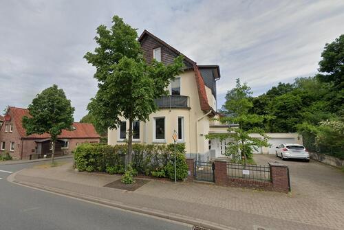 Foto - Großzügige 4-Zimmer-Erdgeschosswohnung mit Terrasse, Garten und Garage