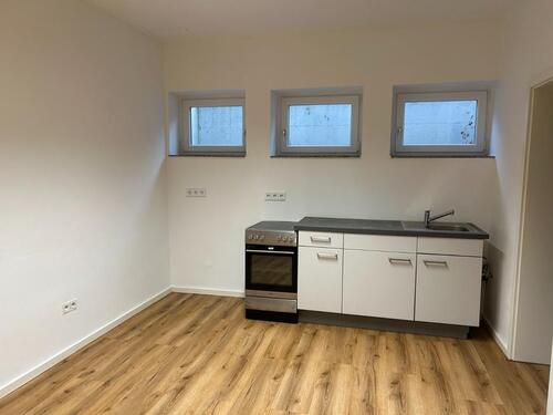 Foto - 2 - Zimmer Wohnung - 450,00 EUR Kaltmiete, ca.  66,00 m²