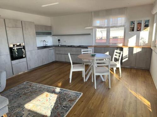 Foto - Hochwertig möblierte 3-Zimmer-Dachgeschosswohnung mit großer Terrasse in Dresden-Mickten!