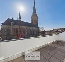 Alt-Willich: 3-Zimmer Wohnung mit 2 Balkonen über den Dächern des Marktplatzes