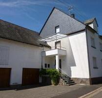 Charmantes Zweifamilienhaus mit schönem Moselblick - Senheim