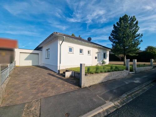 Foto - 7 Zimmer Bungalow zum Kaufen in Asbach