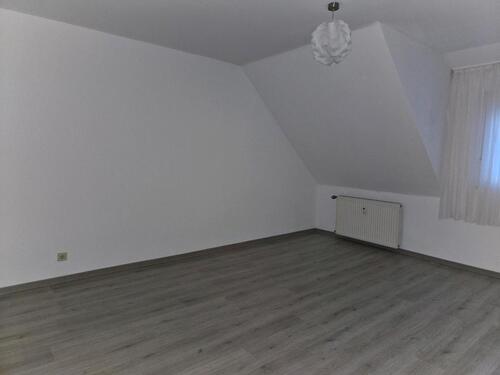 Foto - 2 Zimmer Dachgeschoßwohnung zur Miete in Rüsselsheim am Main