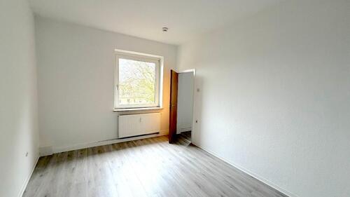 Foto - frisch renovierte 2-Zi-Whg gute ÖPNV- Anbindung ab sofort