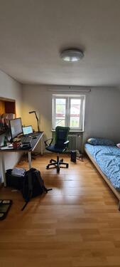 Foto - One room in WG - 300,00&nbsp;EUR Kaltmiete, ca.&nbsp; 15,00&nbsp;m&sup2;