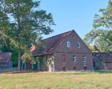 Foto - Groß + Fein: halbe Scheune Baugenehmigung Landschaftsschutzgebiet