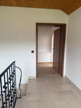 Foto - Helle teilrenovierte 2,5 Zimmer Wohnung in Lorch-Waldhausen