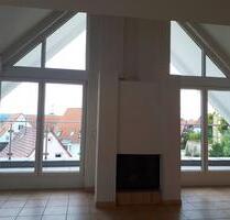 Helle Maisonette Wohnung im DG eines Wohn,- und Geschäftshaus - Gärtringen