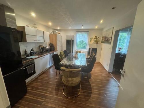 Foto - 3-Zimmer-Wohnung mit Einbauküche, Stellplatz & Keller