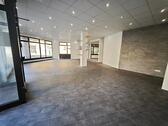 Foto - Modernes Ladenlokal in attraktiver Ecklage – 125,55 m²