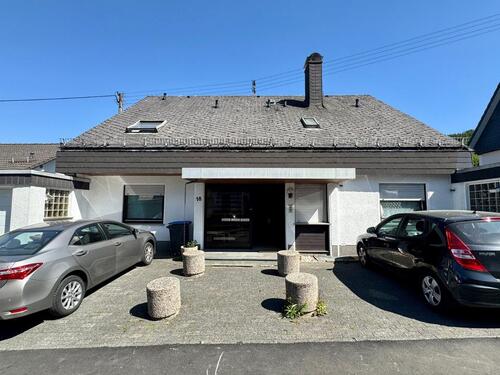 Foto - Attraktives Dreifamilienhaus in Siegen