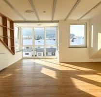 Helle DG-Wohnung mit Terrasse| All-inclusive-Miete | Unterkochen - Aalen Ebnat