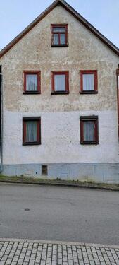 Foto - renovierungsbedürftiges Wohnhaus mit Potenzial