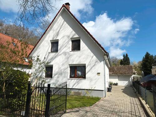 Foto - Gepflegtes Einfamilienhaus mit großem Garten in ruhiger Lage von