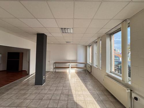 Foto - Brüggen Werkstatt Handel Büro Praxis 180m² + 95m² Keller