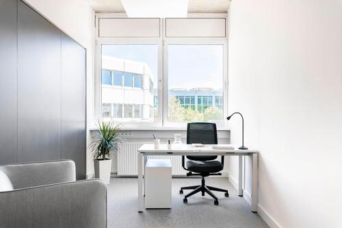 Foto - Privater Büroraum für 2 Person in Regus Docks