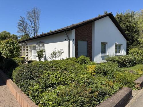 Foto - Einfamilienhaus mit Einliegerwohnung, gehobene Ausstattung