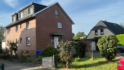 Foto - 2,5 Zimmer DG Wohnung im Dreifamilienhaus