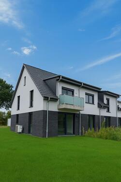 Foto - 5 Zimmer doppelhaushälfte - 1.700,00 EUR Kaltmiete,