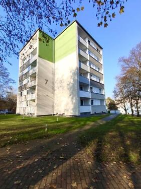 Foto - Frisch renovierte 3-Zimmer Wohnung in kinderfreundlicher Siedlung