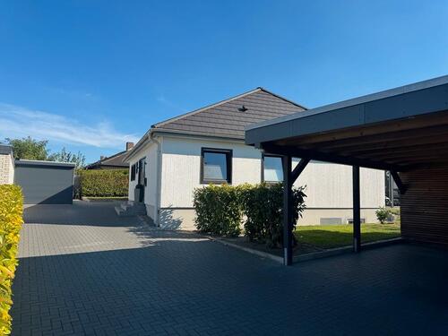 Foto - Bungalow mit Vollkeller und Garage Einfamilienhaus