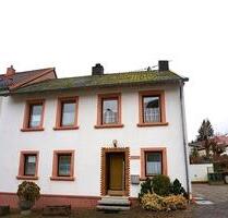 Charmantes Einfamilienhaus in Oberthal 66649 zu vermieten - 4 ZKB - Illingen